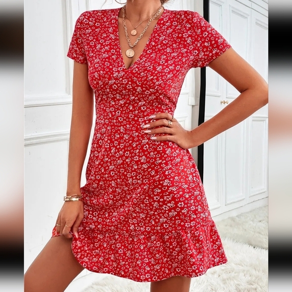 Printed Ruffled Hem V-Neck Short Sleeve Mini Dress - Picture 1 of 4